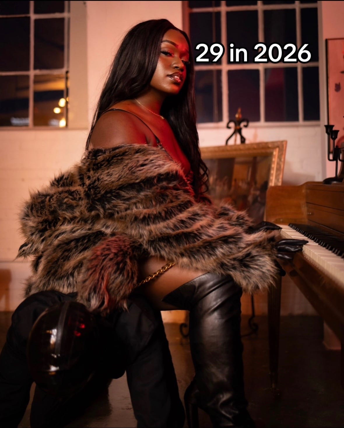 Post 1 by TheRealQueenMel on TikTok (video)