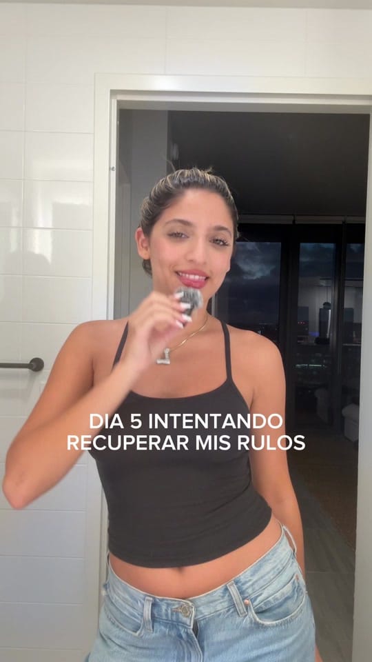 Post 5 by Ludmi soleimani on TikTok (video)