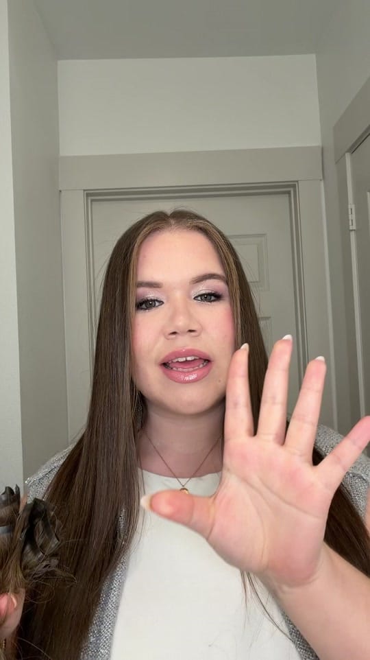 Post 9 by Cristy Bu on TikTok (video)
