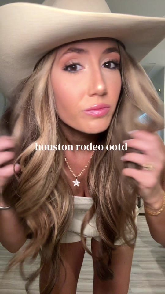 Post 7 by Harley Hurosky on TikTok (video)