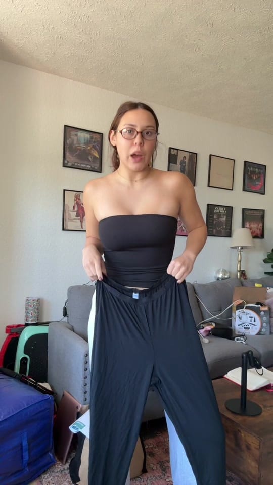 Post 6 by Averi Cano on TikTok (video)