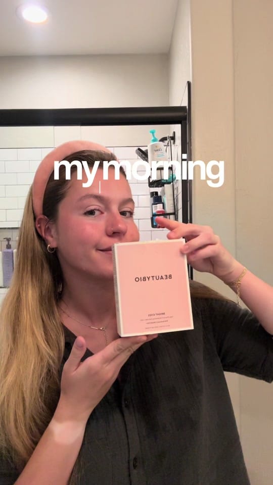 Post 6 by JULIA LAMIS on TikTok (video)