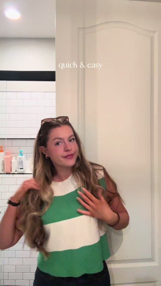 Post 8 by JULIA LAMIS on TikTok (video)