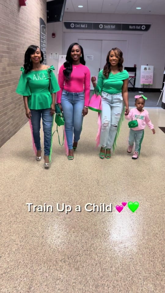 Post 4 by Kellemfamilymoments on TikTok (video)