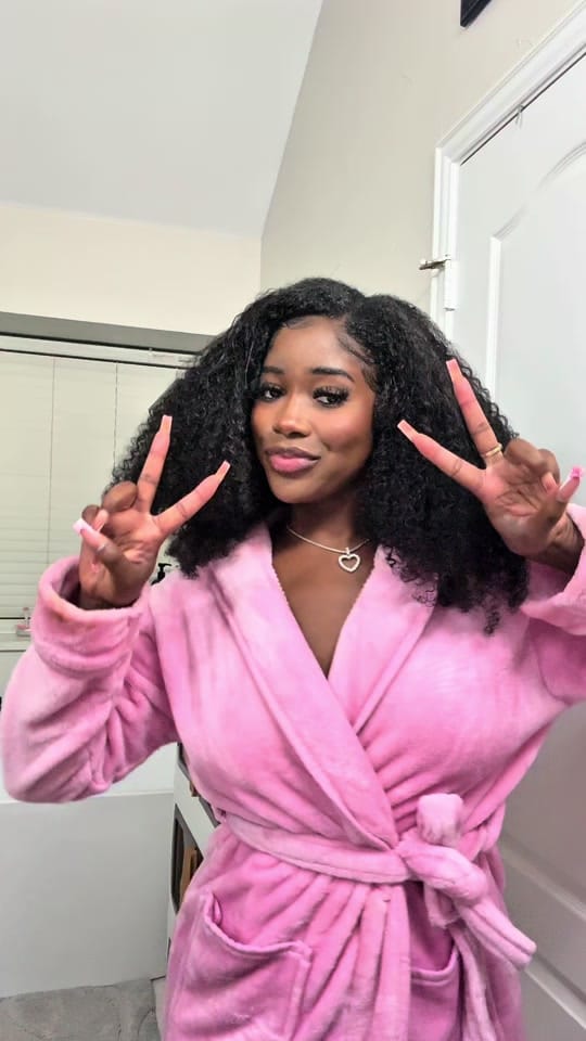 Post 1 by Carrington Gray on TikTok (video)