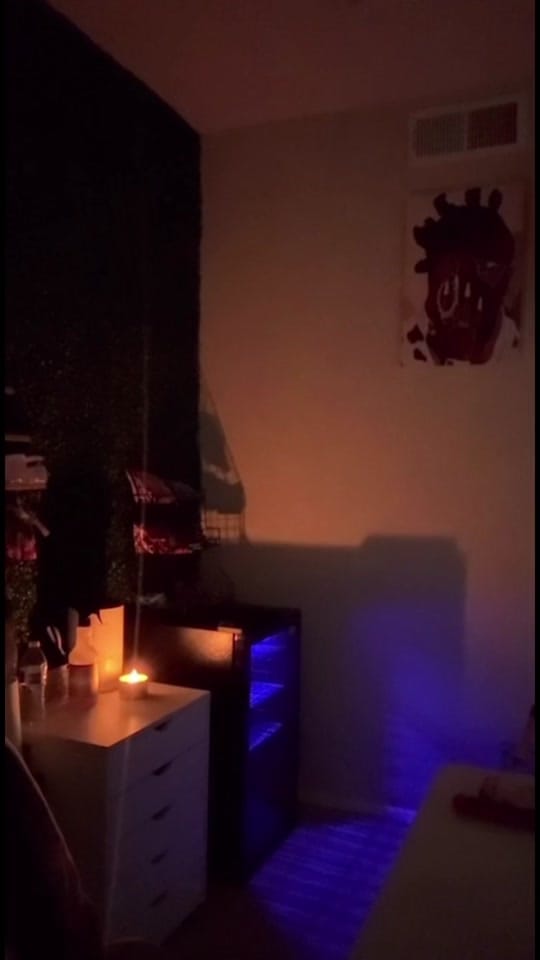 Post 2 by Kristian Binns 💋 on TikTok (video)