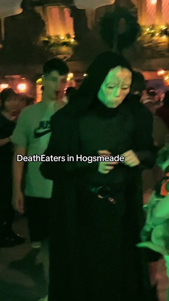 Post 10 by magicparatus on TikTok (video)