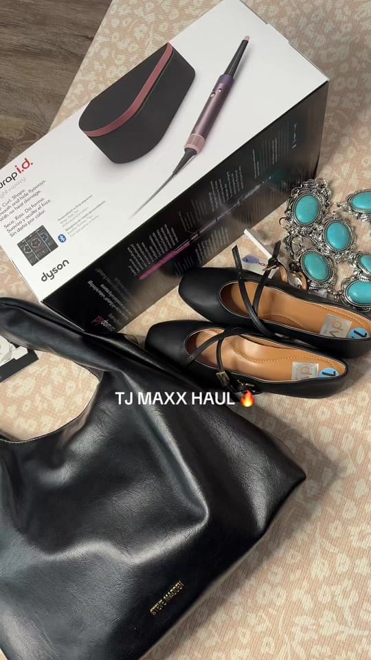 Post 3 by Lenasia Bear on TikTok (video)