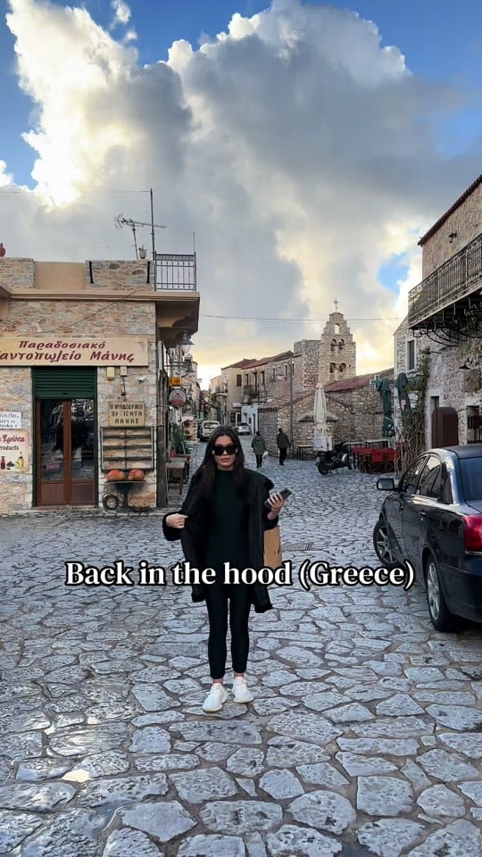 Post 1 by ARIANA PSARAKOS on TikTok (video)