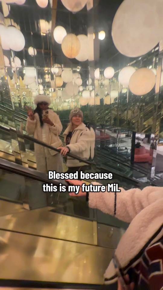 Post 3 by T A Y L O R & E L L E ❤️ on TikTok (video)