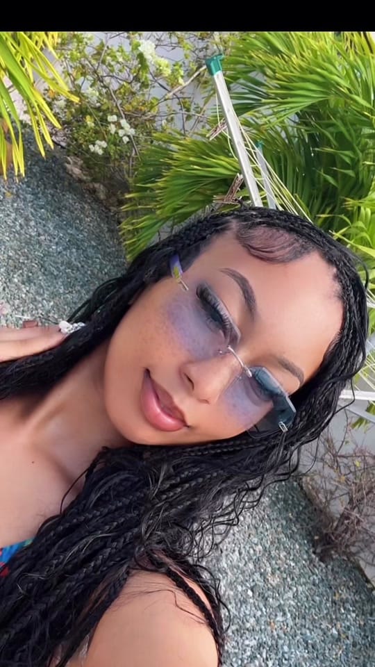 Post 5 by Chellyy on TikTok (video)