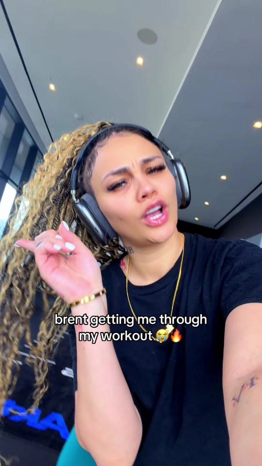 Post 8 by HER. 💋 on TikTok (video)