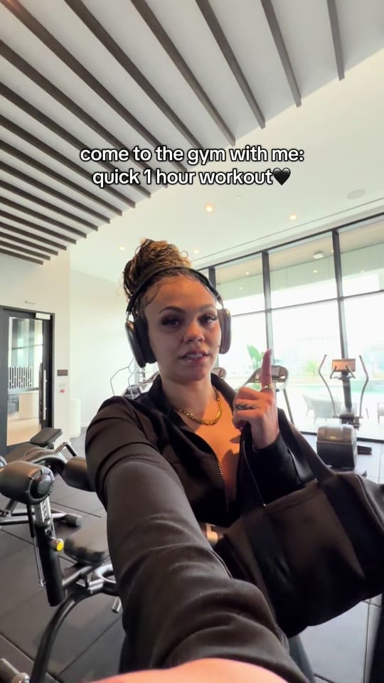 Post 4 by HER. 💋 on TikTok (video)