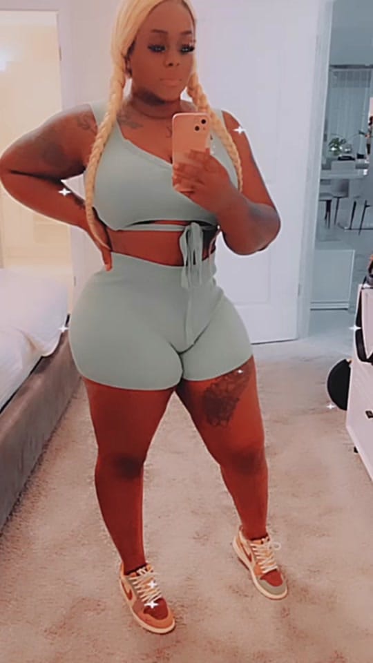 Post 8 by Moni Siamone on TikTok (video)