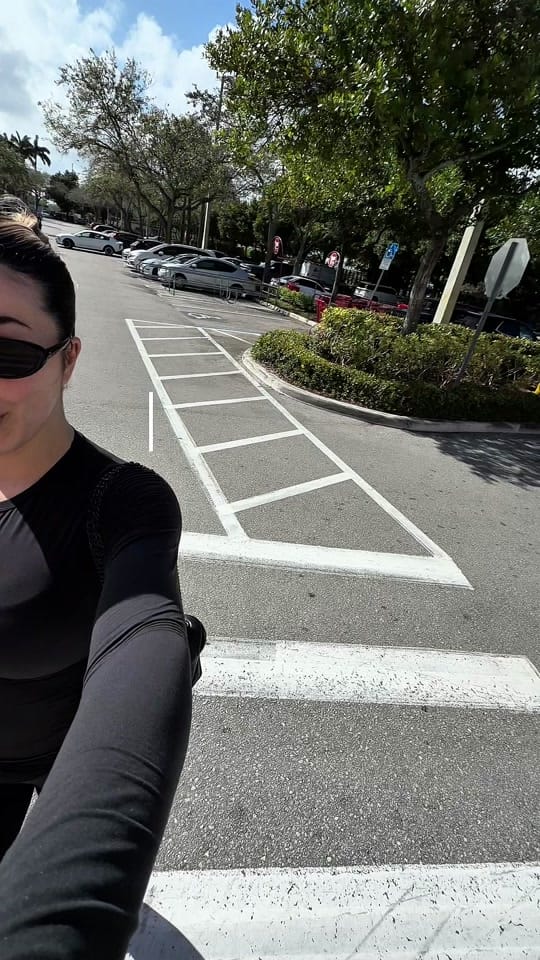Post 6 by Alex Alvarez on TikTok (video)