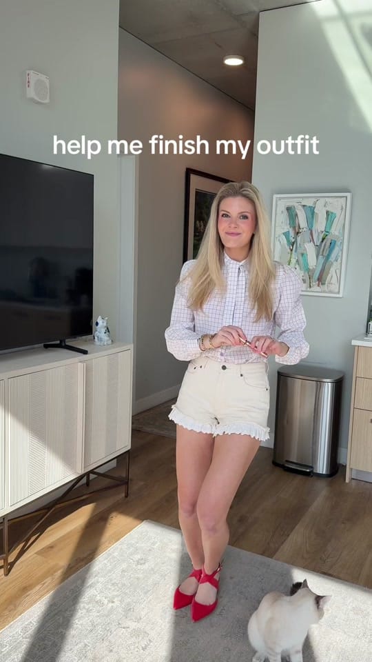 Post 10 by Connor Ellis on TikTok (video)