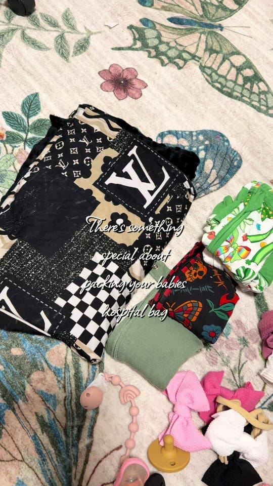 Post 7 by KOTA 🖤 OH-nail tech on TikTok (video)