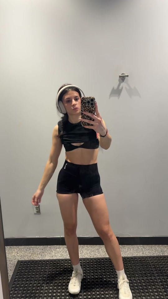 Post 8 by Angelina on TikTok (video)