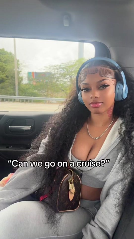 Post 7 by Dream.Doll on TikTok (video)