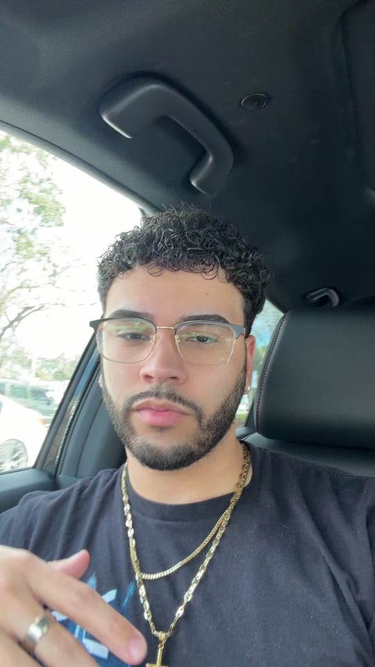 Post 9 by Melvin Amador on TikTok (video)