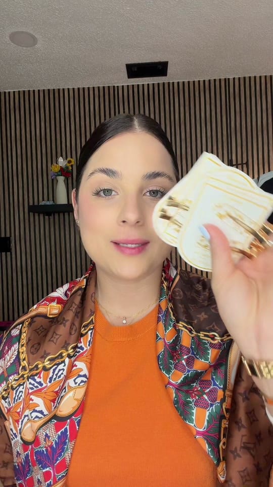 Post 2 by Laurita✨ on TikTok (video)
