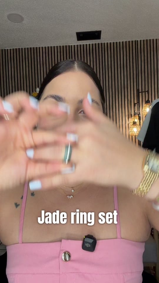 Post 7 by Laurita✨ on TikTok (video)