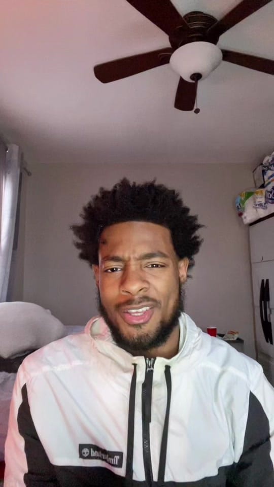 Post 2 by Yavi44 on TikTok (video)