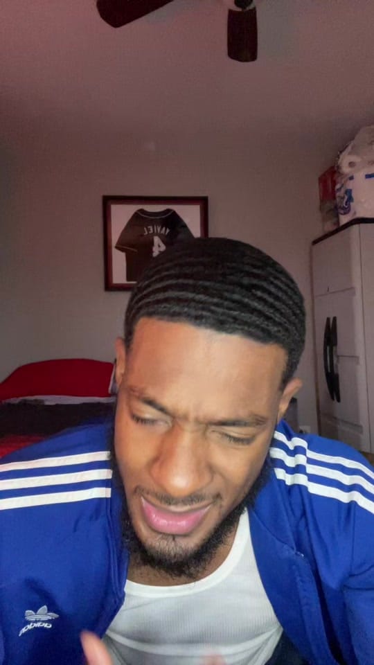 Post 1 by Yavi44 on TikTok (video)