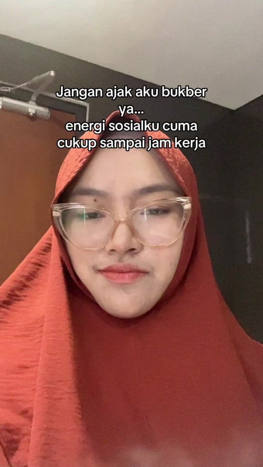 Post 1 by Nova Y. on TikTok (video)