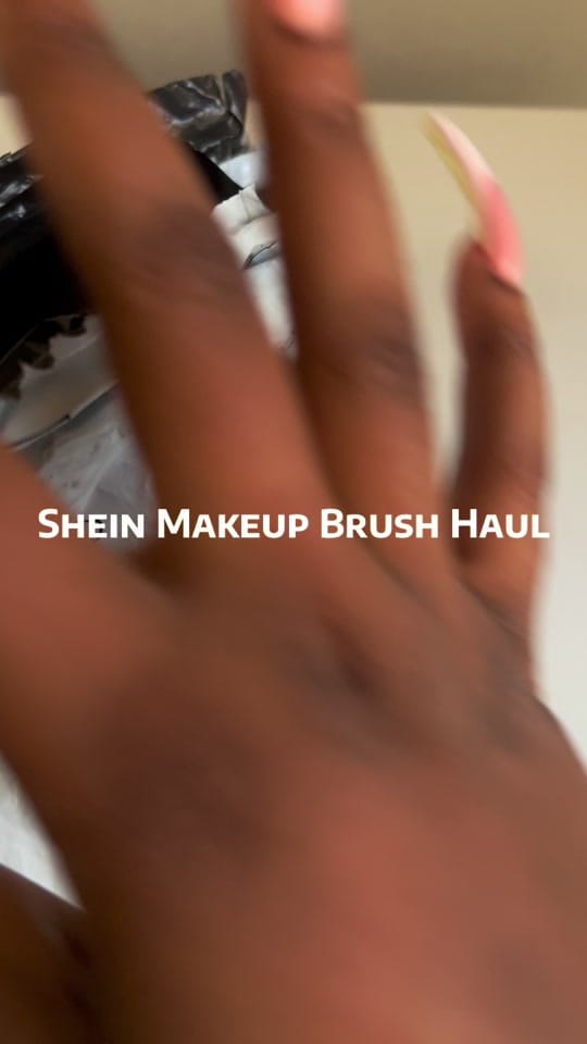 Post 9 by Rakia Smith | ATL MakeupArtist on TikTok (video)