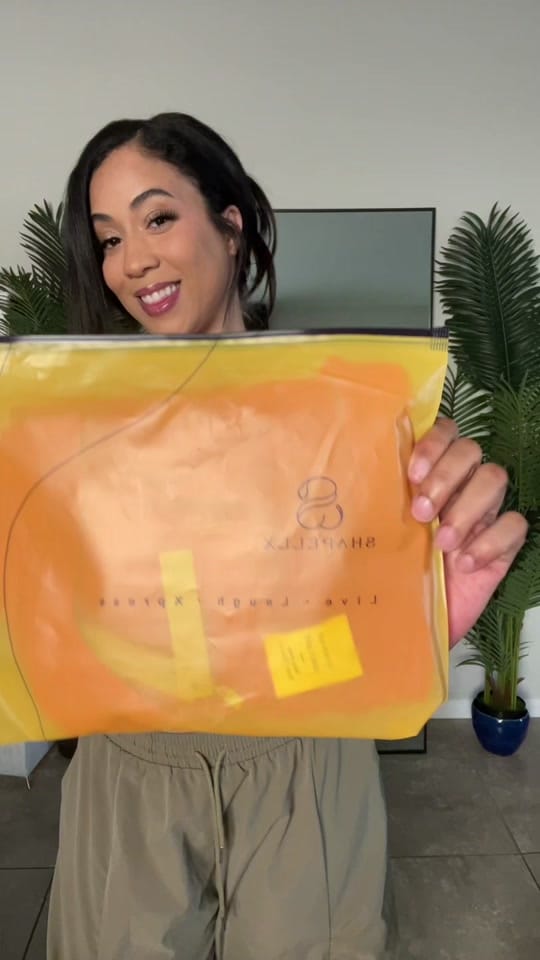 Post 3 by Ashley Liberty on TikTok (video)