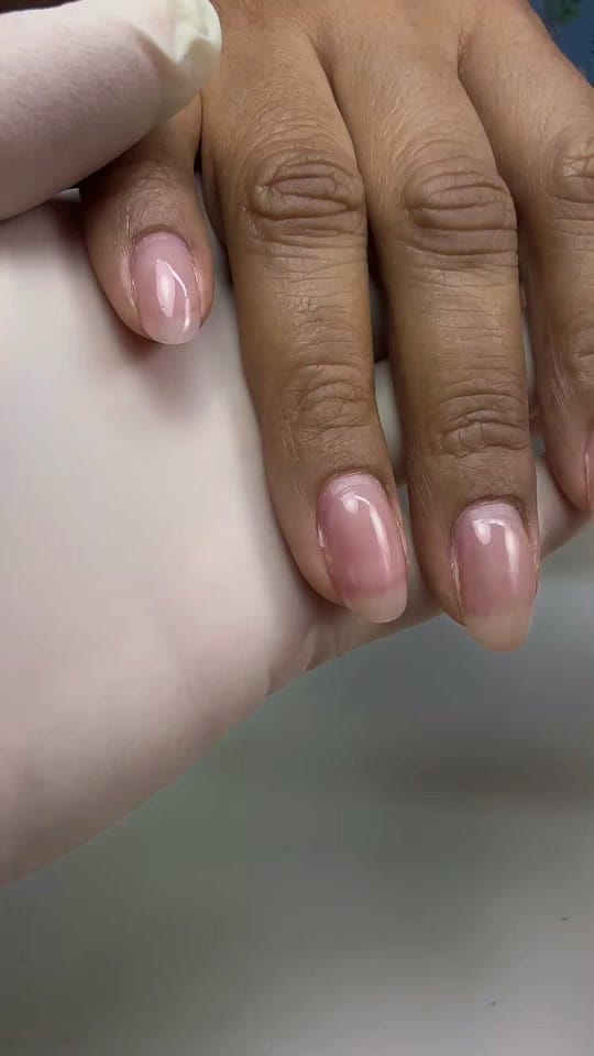 Post 1 by luxurylunanails_ on TikTok (video)