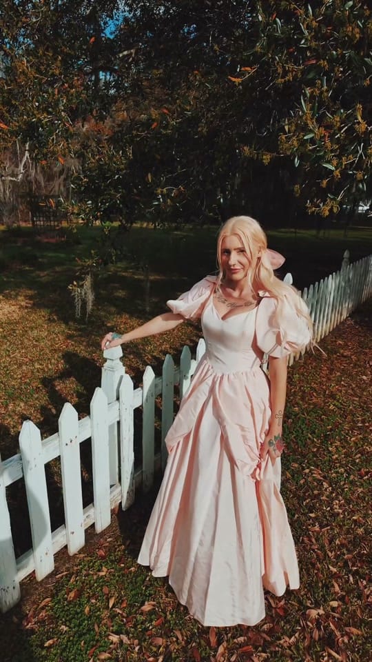 Post 2 by 𝐵𝒶𝓎𝑜𝓊 𝒷𝑒𝓁𝓁𝑒 on TikTok (video)