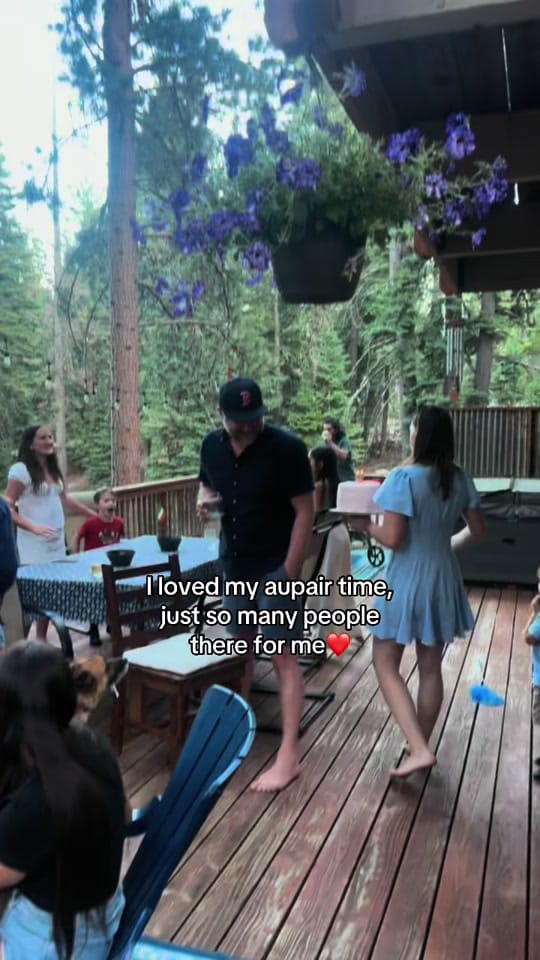 Post 6 by benni on TikTok (video)