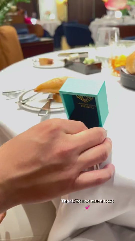 Post 10 by ApiiBeauty on TikTok (video)