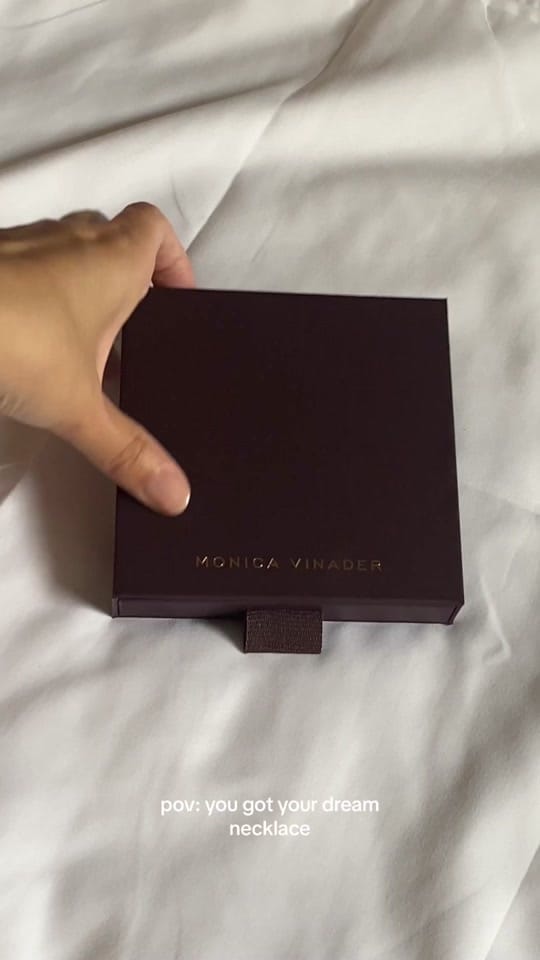 Post 9 by Yas on TikTok (video)
