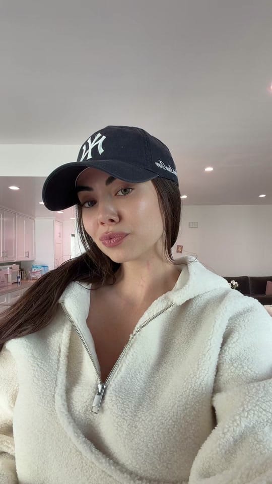 Post 4 by Sienna Leone on TikTok (video)