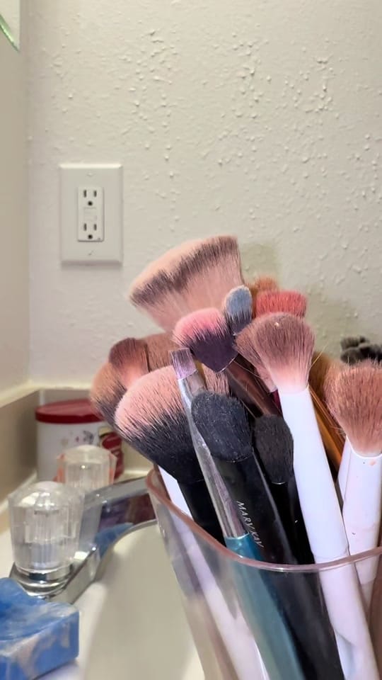 Post 2 by Itsvirii on TikTok (video)