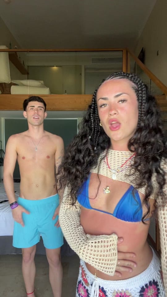 Post 4 by Adritotv on TikTok (video)