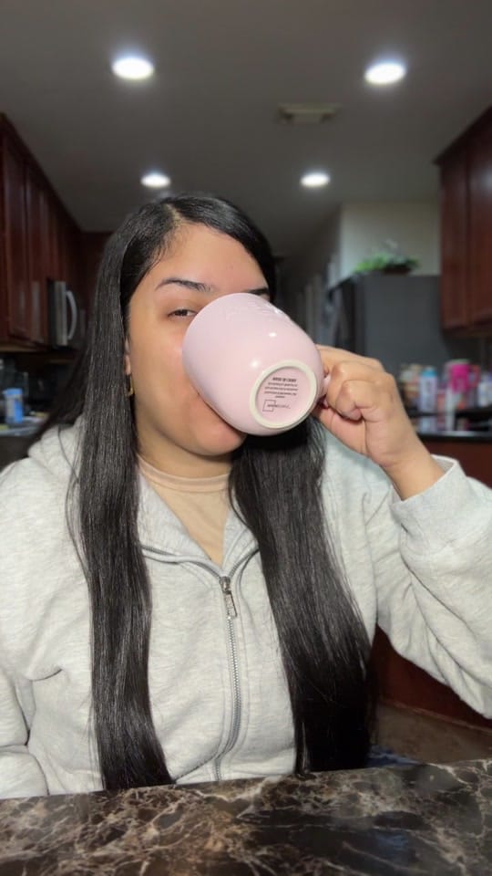 Post 4 by Ale Reina | Mami primeriza🎀✨ on TikTok (video)