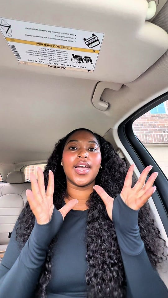 Post 2 by Morgan | The Airline Girl 🎀✈️ on TikTok (video)