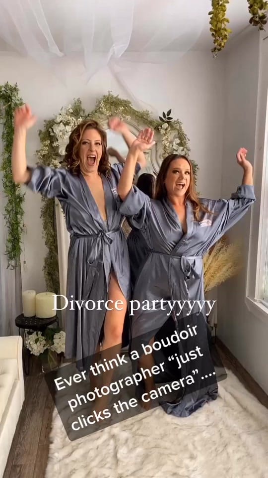 Post 8 by NY Boudoir photographer on TikTok (video)