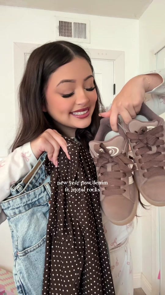Post 9 by blushindolly on TikTok (video)