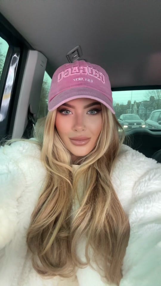 Post 9 by Ellie brown wood on TikTok (video)