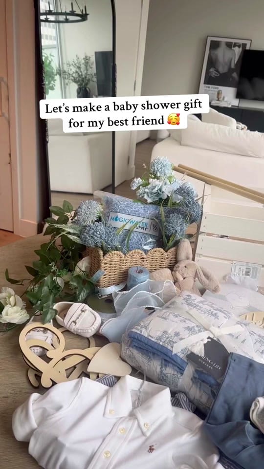 Post 5 by Stephanie Skertich on TikTok (video)