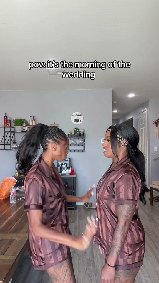 Post 2 by Ari B. on TikTok (video)