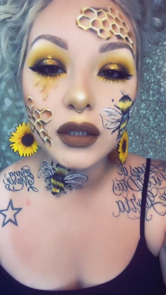 Post 10 by maxine.777.mv on TikTok (video)