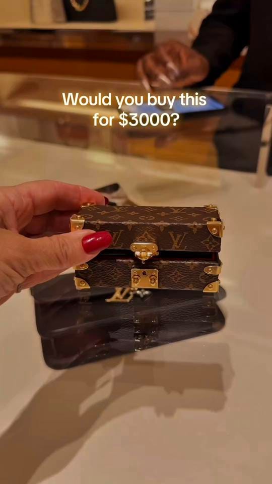 Post 4 by Jenedit on TikTok (video)