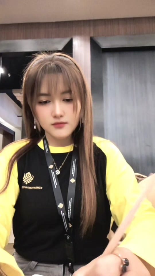 Post 2 by Ambu UNiee on TikTok (video)