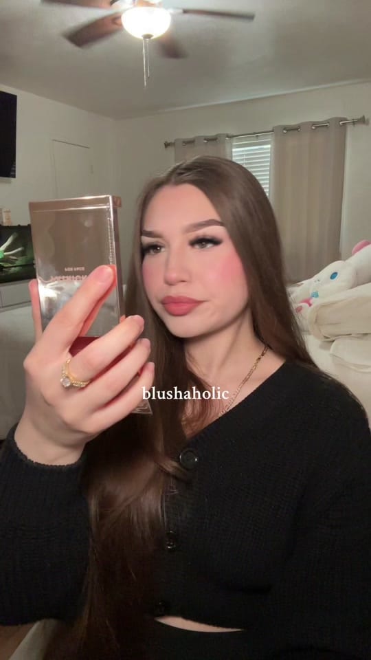 Post 4 by Vicky ❥ on TikTok (video)